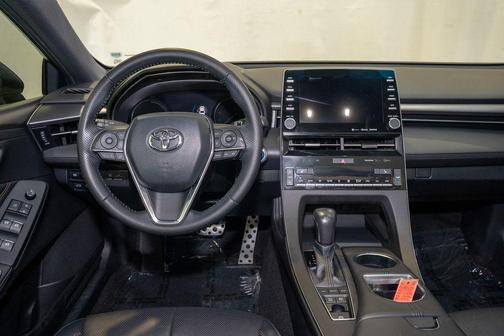 2021 Toyota Avalon Hybrid XSE