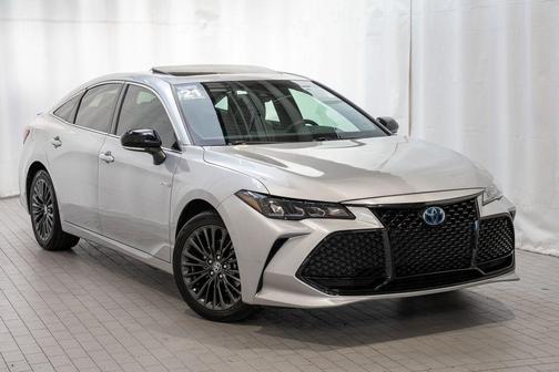 2021 Toyota Avalon Hybrid XSE