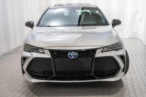 2021 Toyota Avalon Hybrid XSE