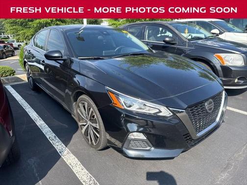 2022 Nissan Altima SR FWD