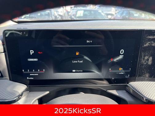 2025 Nissan Kicks SR