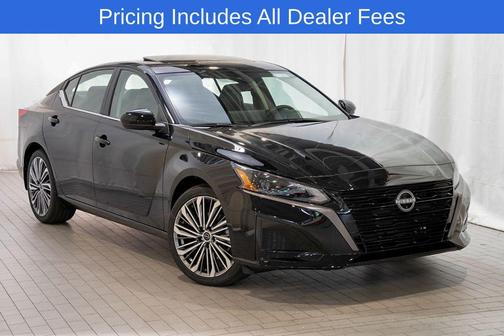 Super Black 2026 Nissan Altima 2.5 SV