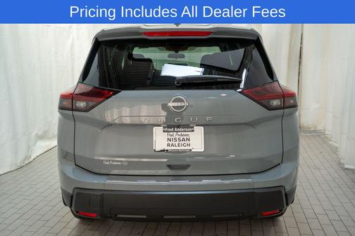 Boulder Gray Pearl 2026 Nissan Rogue SV