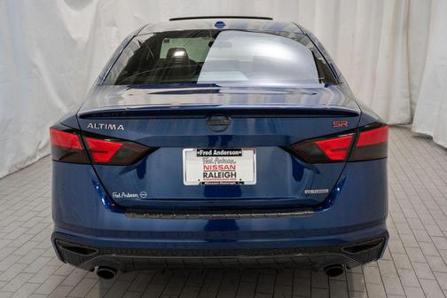 Deep Blue Pearl 2023 Nissan Altima SR VC-Turbo FWD