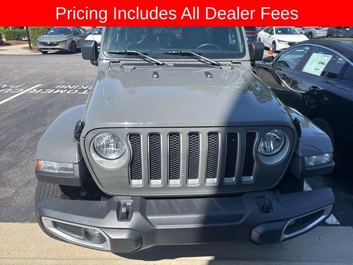 Sting-Gray Clearcoat 2022 Jeep Wrangler Unlimited Sahara