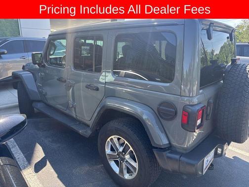 Sting-Gray Clearcoat 2022 Jeep Wrangler Unlimited Sahara