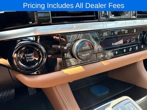 Everest White Pearl Tricoat 2026 Nissan Pathfinder Platinum