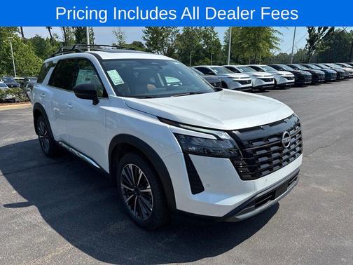 Everest White Pearl Tricoat 2026 Nissan Pathfinder Platinum
