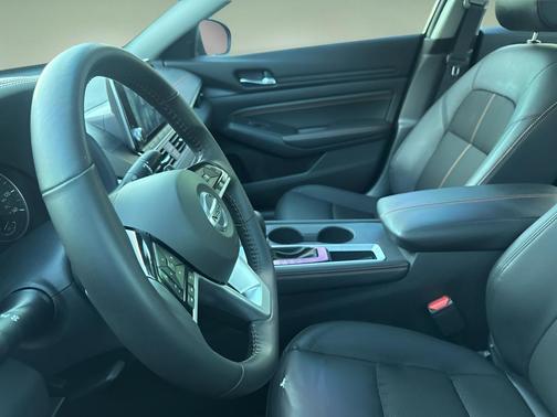 2021 Nissan Altima SR FWD