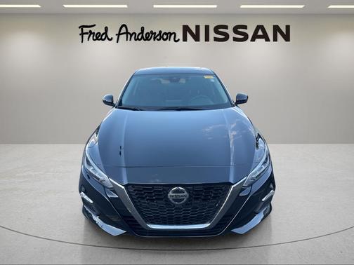2021 Nissan Altima SR FWD