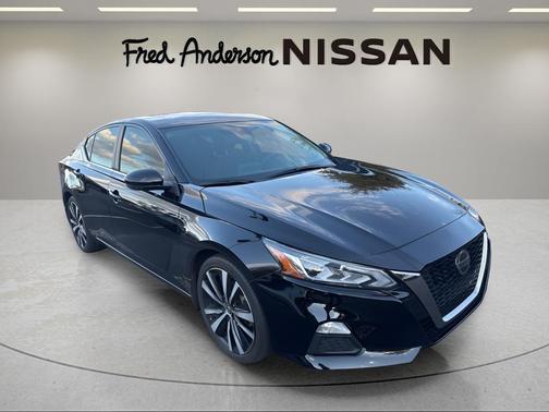 2021 Nissan Altima SR FWD