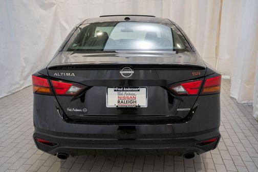 2024 Nissan Altima SR VC-Turbo FWD