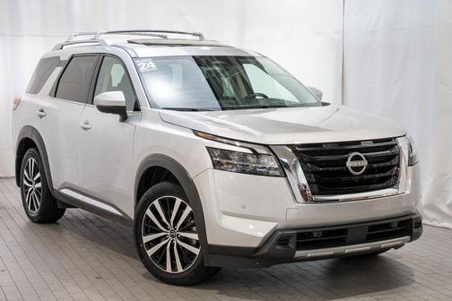 2024 Nissan Pathfinder Platinum FWD