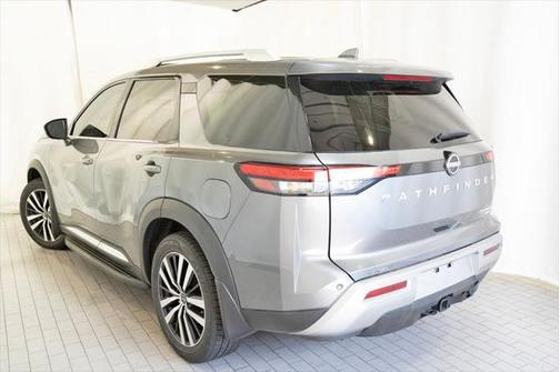 2023 Nissan Pathfinder Platinum 4WD
