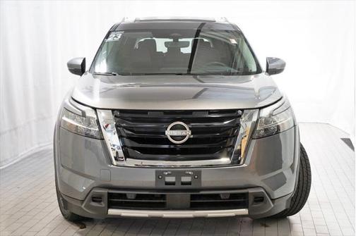 2023 Nissan Pathfinder Platinum 4WD