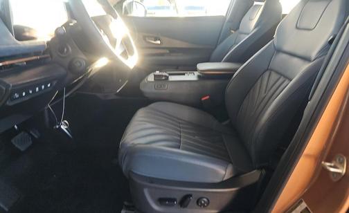 2025 Nissan ARIYA PLATINUM+