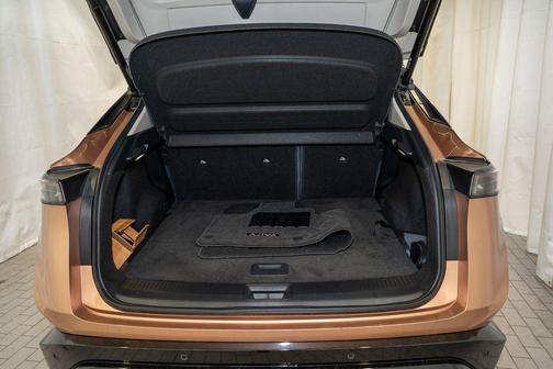 2025 Nissan ARIYA PLATINUM+