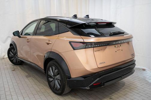 2025 Nissan ARIYA PLATINUM+