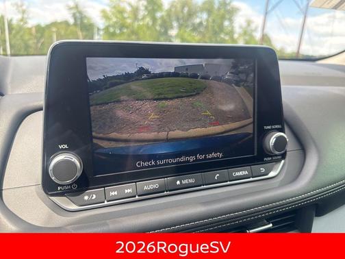 2026 Nissan Rogue SV