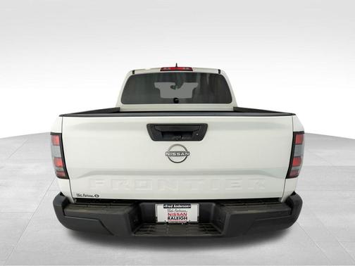2024 Nissan Frontier S