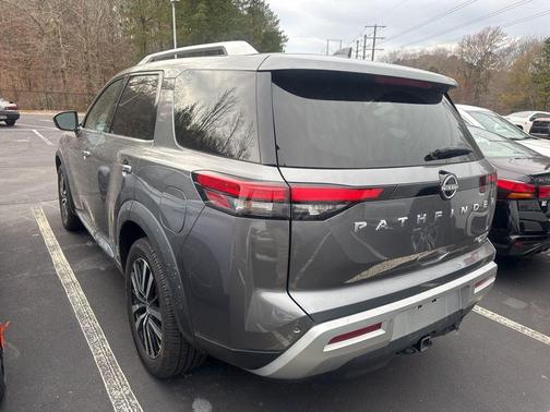 2023 Nissan Pathfinder Platinum 4WD