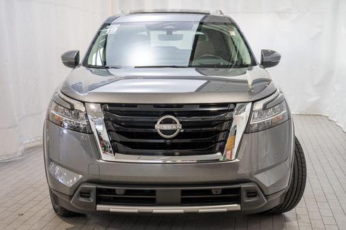 2023 Nissan Pathfinder Platinum 4WD