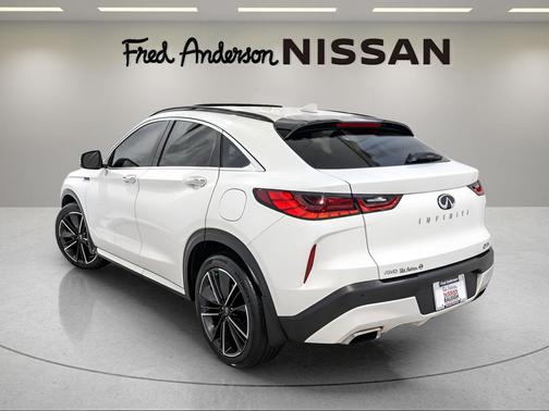 2022 INFINITI QX55 LUXE
