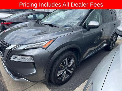 Gun Metallic 2022 Nissan Rogue Platinum
