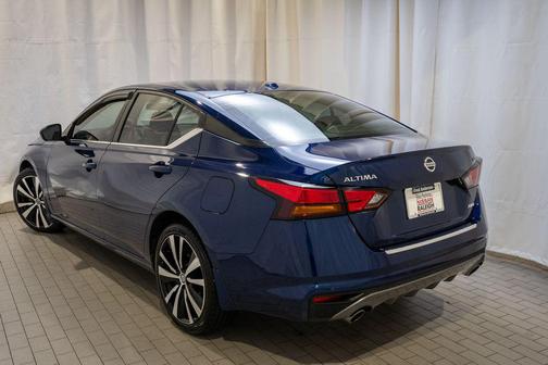 2021 Nissan Altima SR Intelligent AWD