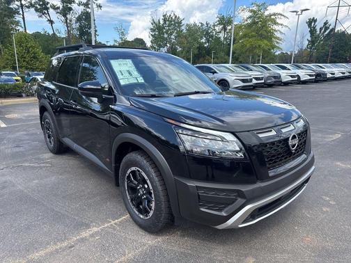 2025 Nissan Pathfinder Rock Creek 4WD