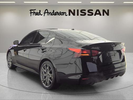 2024 Nissan Altima SR VC-Turbo FWD