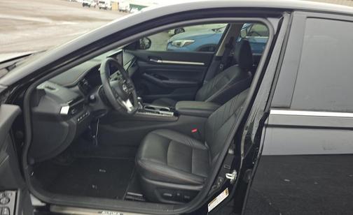 2024 Nissan Altima SR VC-Turbo FWD