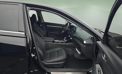 2024 Nissan Altima SR VC-Turbo FWD