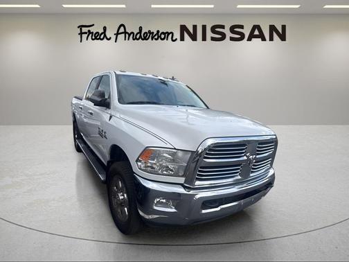 2017 RAM 2500 Big Horn Crew Cab 4x4 6'4' Box
