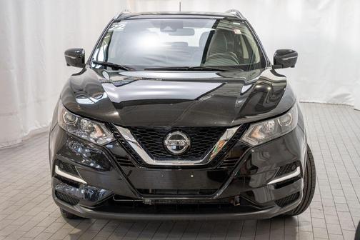 2022 Nissan Rogue Sport SL