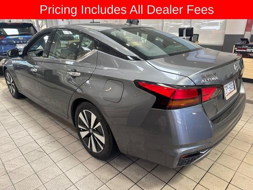 Gun Metallic 2019 Nissan Altima 2.5 SV