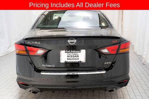 Super Black 2023 Nissan Altima SR Intelligent AWD