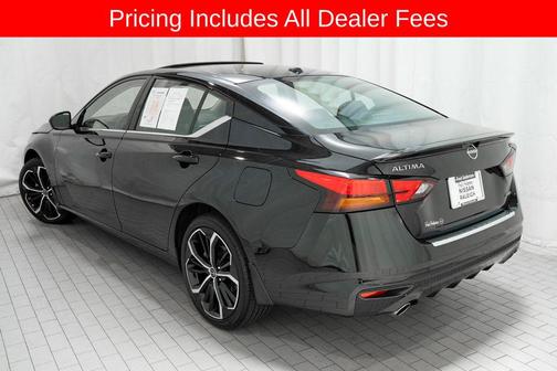 Super Black 2023 Nissan Altima SR Intelligent AWD