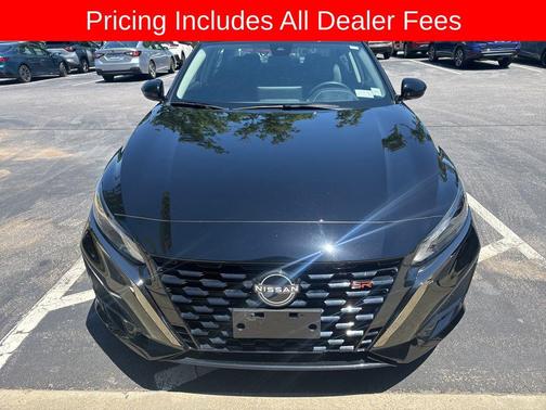 Super Black 2023 Nissan Altima SR Intelligent AWD