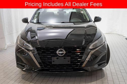 Super Black 2023 Nissan Altima SR Intelligent AWD