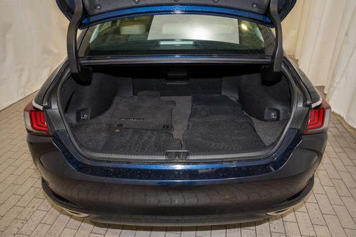 2021 Lexus ES 350 Base