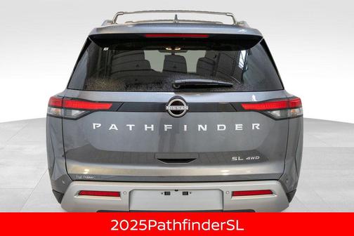 2025 Nissan Pathfinder SL 4WD