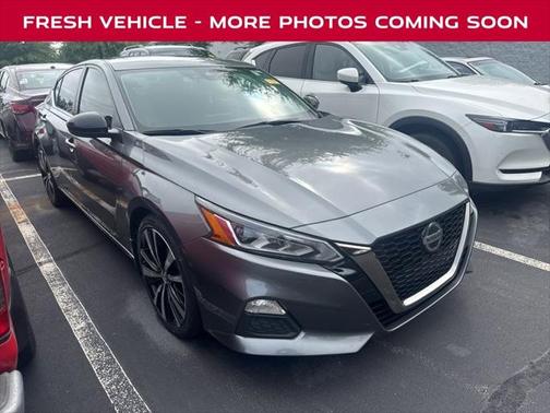 2020 Nissan Altima SR FWD