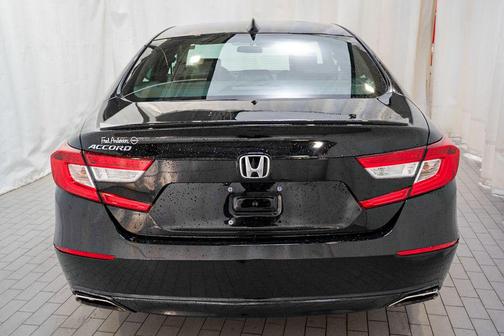 Crystal Black Pearl 2022 Honda Accord Sport 1.5T