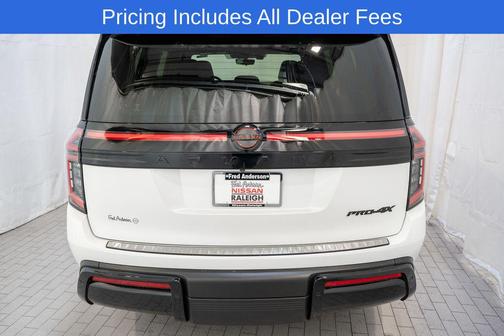 Aspen White Tricoat 2026 Nissan Armada PRO-4X