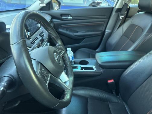 2022 Nissan Altima SR FWD