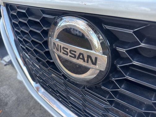 2022 Nissan Altima SR FWD