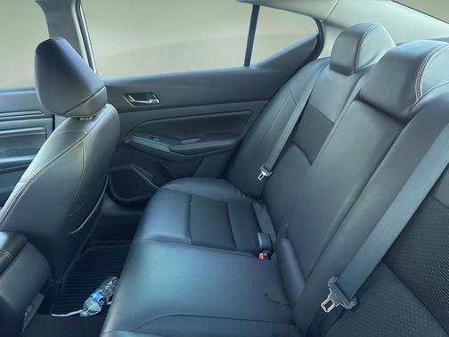 2022 Nissan Altima SR FWD