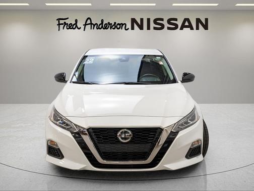 2022 Nissan Altima SR FWD