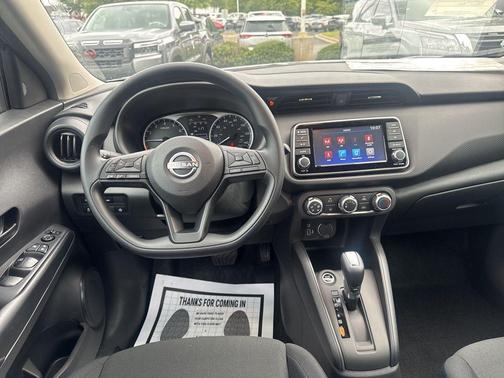 2025 Nissan Kicks S